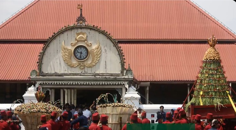 Meriahkan Idul Adha, Ini 8 Tradisi Unik dari Nusantara yang Sarat Makna dan Kebersamaan